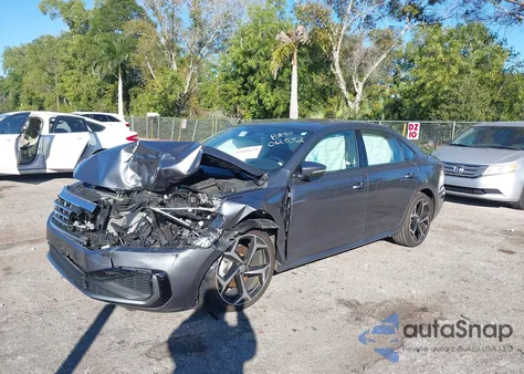 2021 Volkswagen Passat 2.0T R-Line from USA, damaged, VIN 1VWMA7A37MC012552